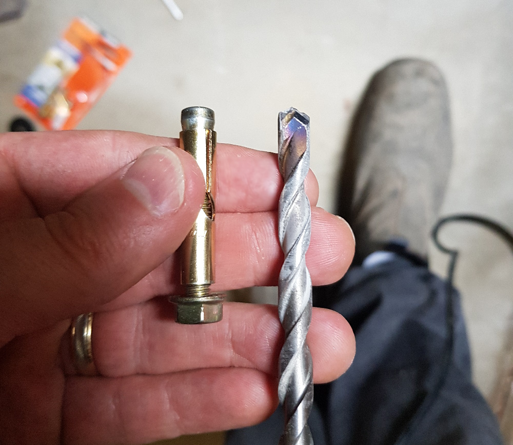 8mm Drill bit and dynabolt