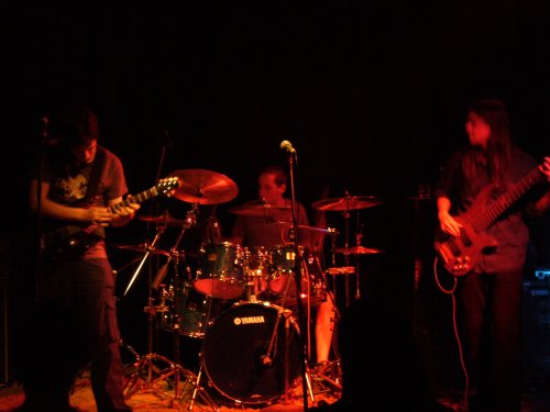 voice of apollo revolver gig pic #2